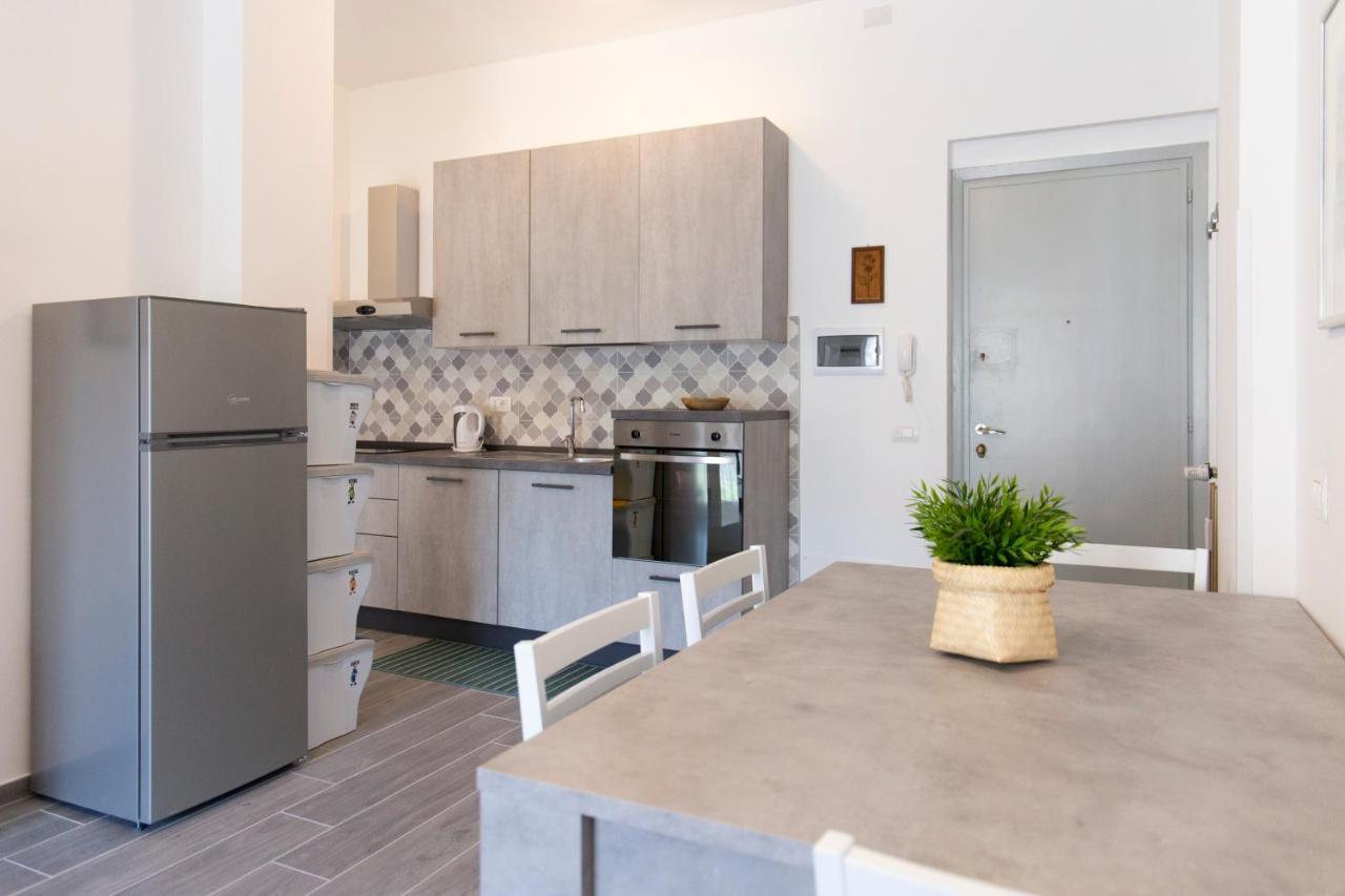 Gray Pearl - Modern Apartment In City Center Arona Eksteriør billede