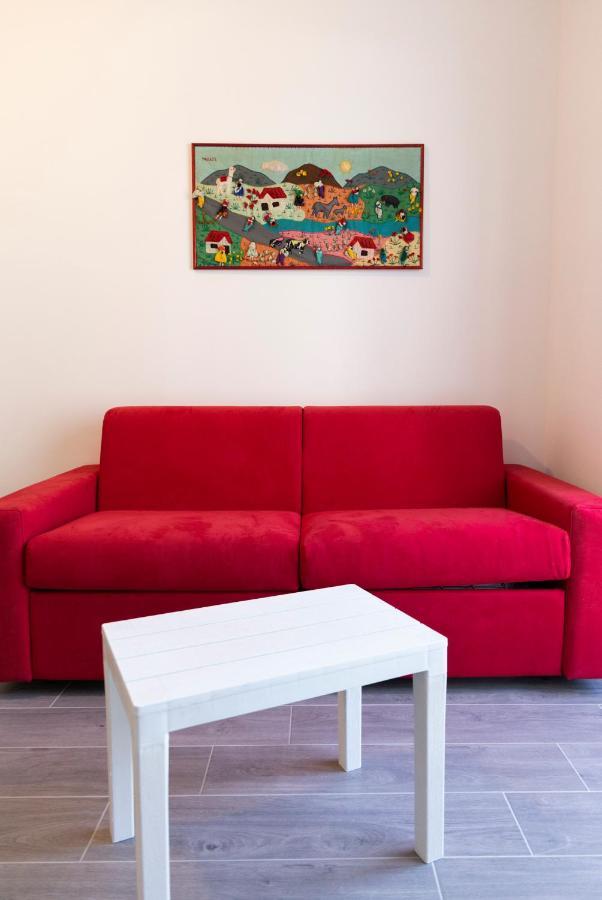 Gray Pearl - Modern Apartment In City Center Arona Eksteriør billede